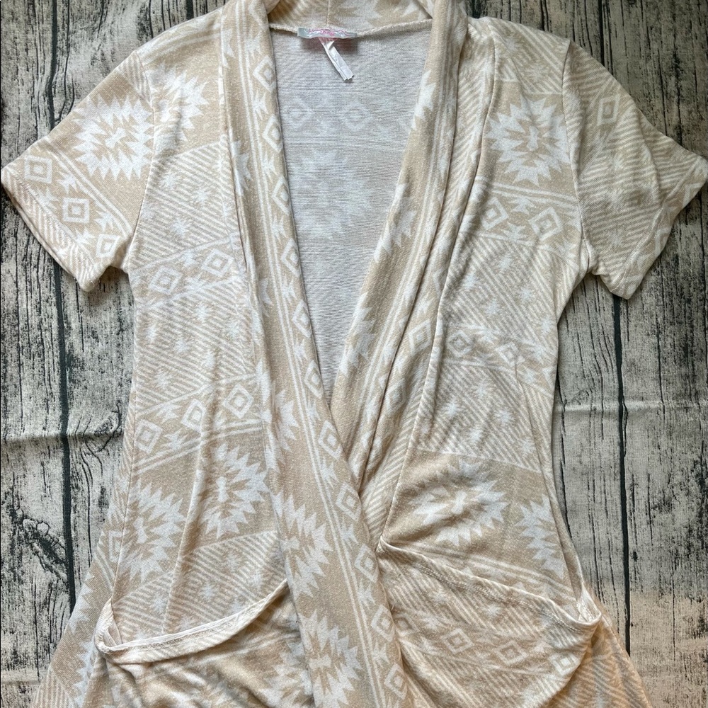 Short sleeve cardigan